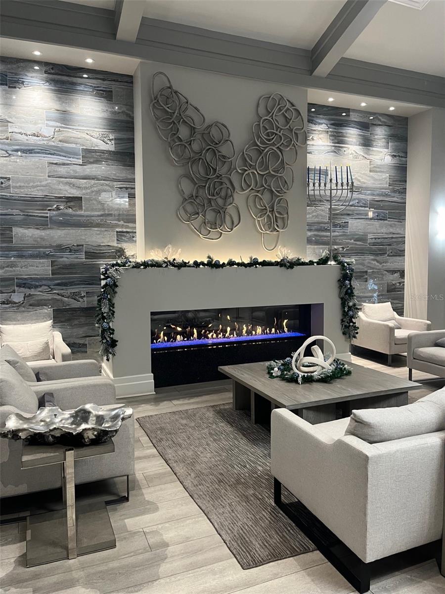 LAKEWOOD NATIONAL - Residential
