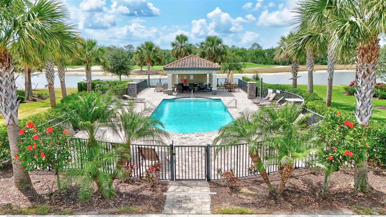 LAKEWOOD NATIONAL - Residential