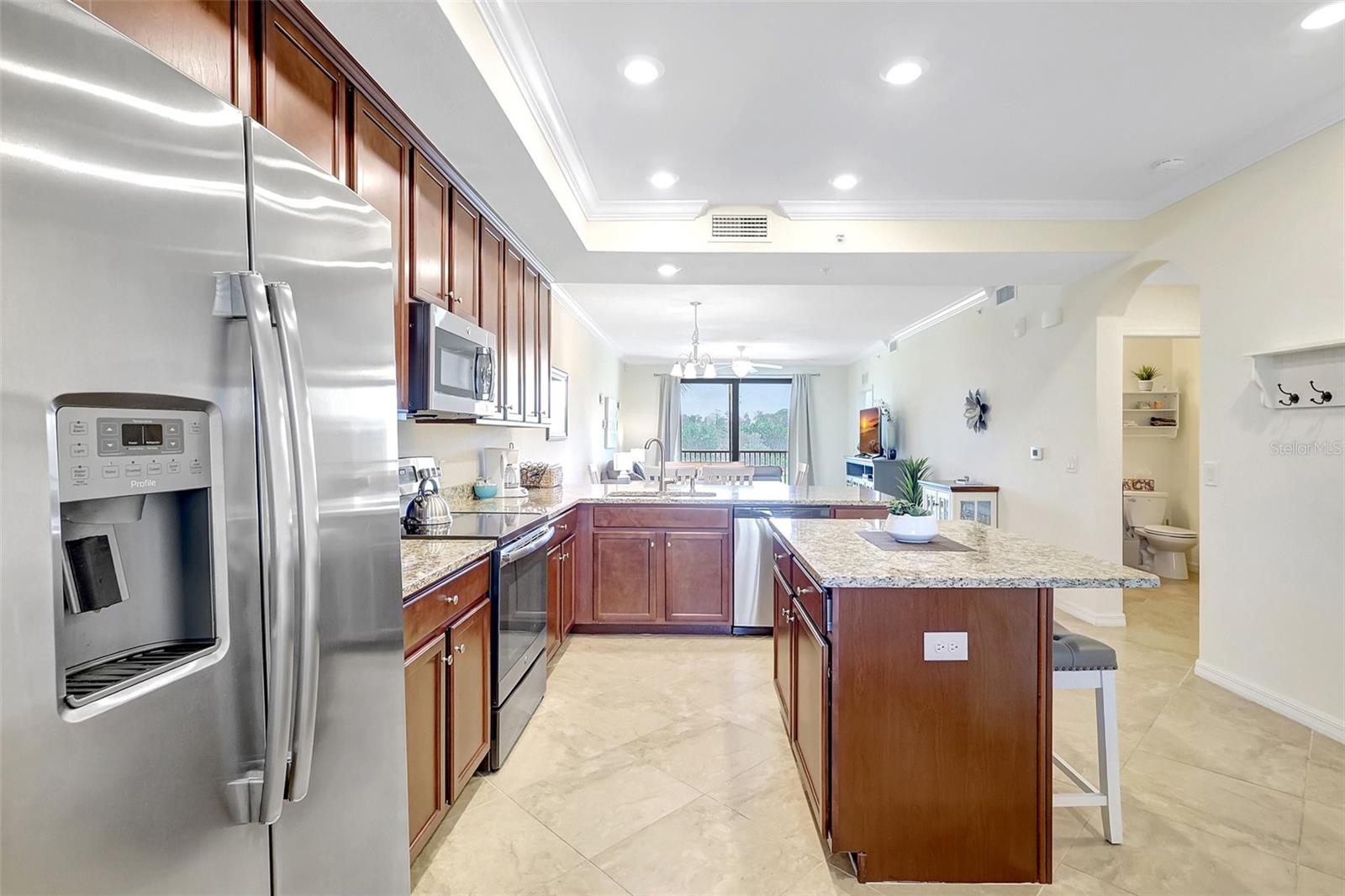 LAKEWOOD NATIONAL - Residential