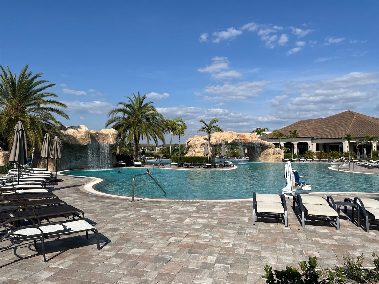 LAKEWOOD NATIONAL - Residential