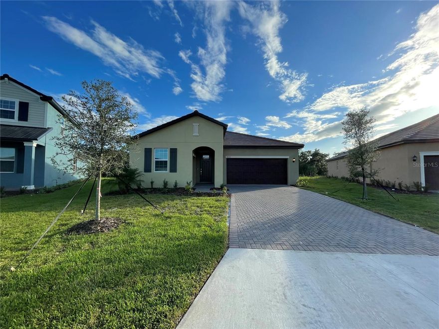 This newly built home never lived ready for viewing. Homes offers 4 bedrooms, 2 1/2 bathrooms and 2 car garage. You’ll love the beautiful kitchen complete with premium cabinets, granite countertops and stainless steel appliances. The cooking space is roomy and set up to accommodate a cook who knows their way around a kitchen. Fully fenced yard and screened in Patio. Great community Enclave at Twin Rivers which offers many amenities such as playgrounds, soccer filed, basketball court, hiking trails and boardwalk. Located near the manatee river that is ideal for canoeing, kayaking, fishing and boating.