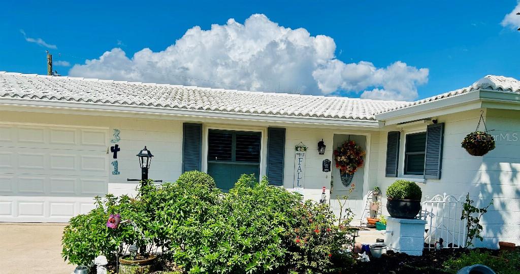 VENICE GARDENS - Residential