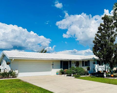 341 PINE TREE ROAD VENICE FL 34293