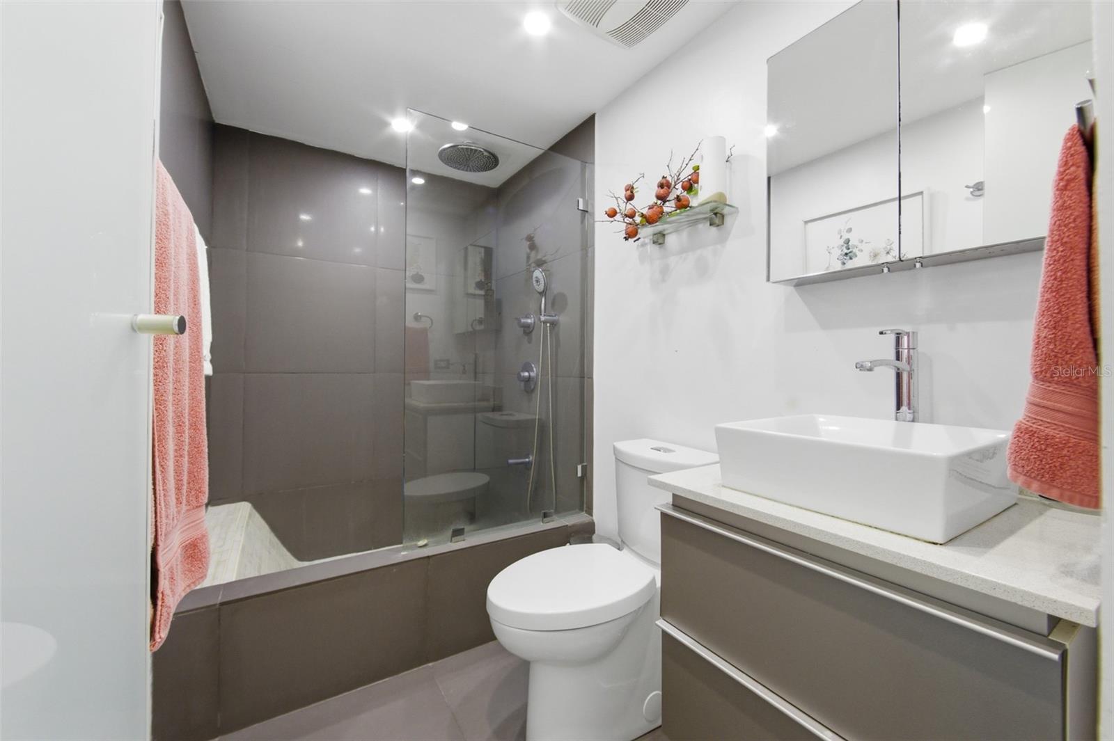 COSTA DORADA VILLAS - Residential