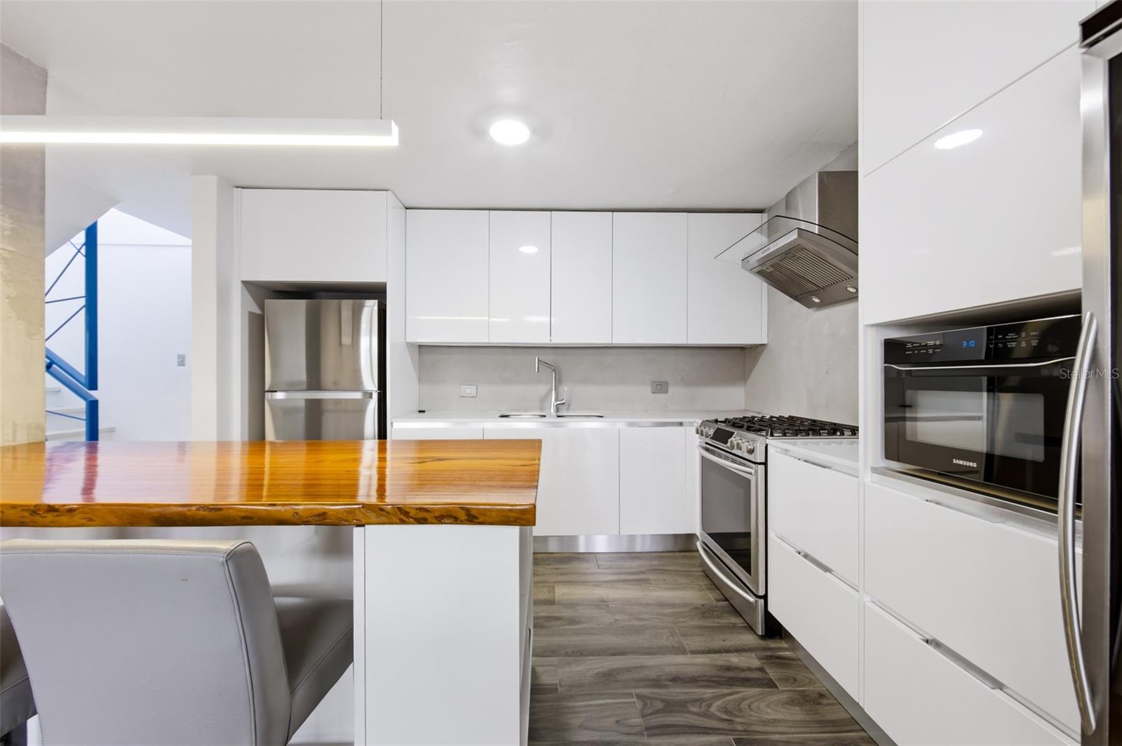 COSTA DORADA VILLAS - Residential