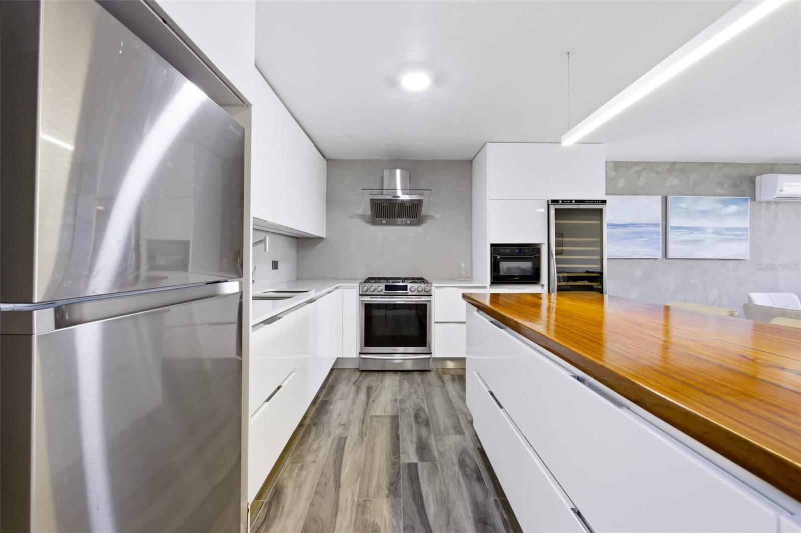 COSTA DORADA VILLAS - Residential