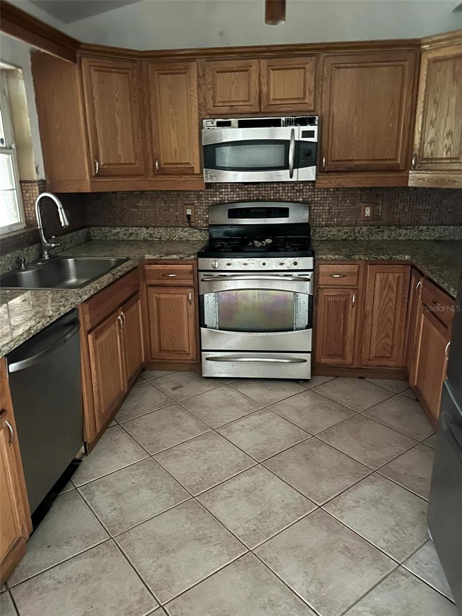 ROLLING GREEN ACRES - Residential