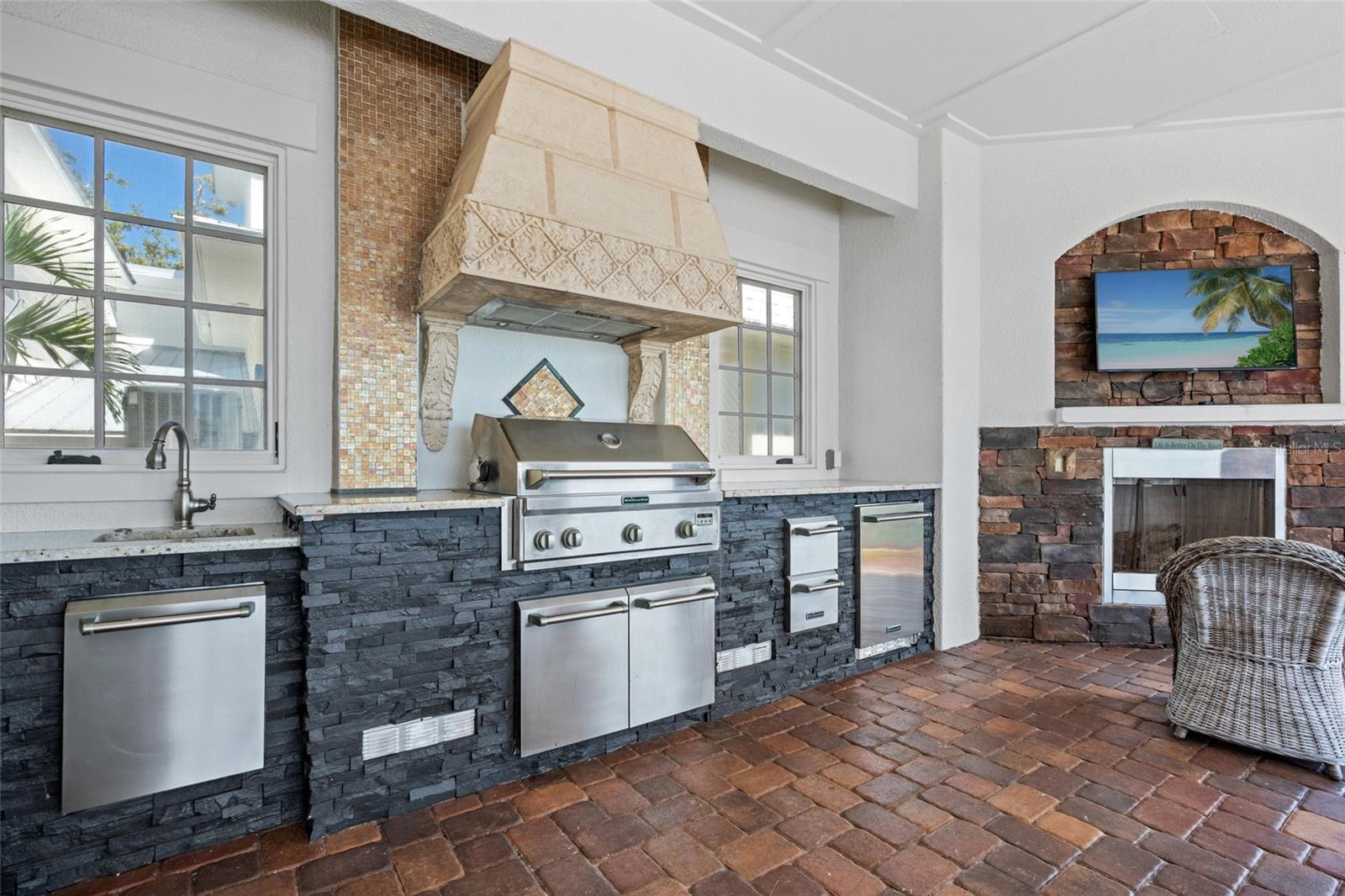 RICHARDS ADD TO PALMETTO - Residential