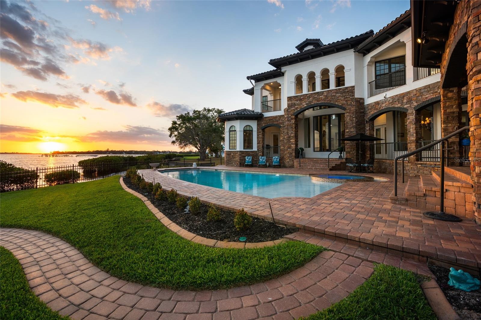 RICHARDS ADD TO PALMETTO - Residential