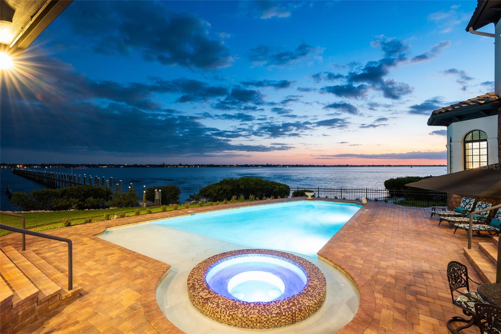 RICHARDS ADD TO PALMETTO - Residential