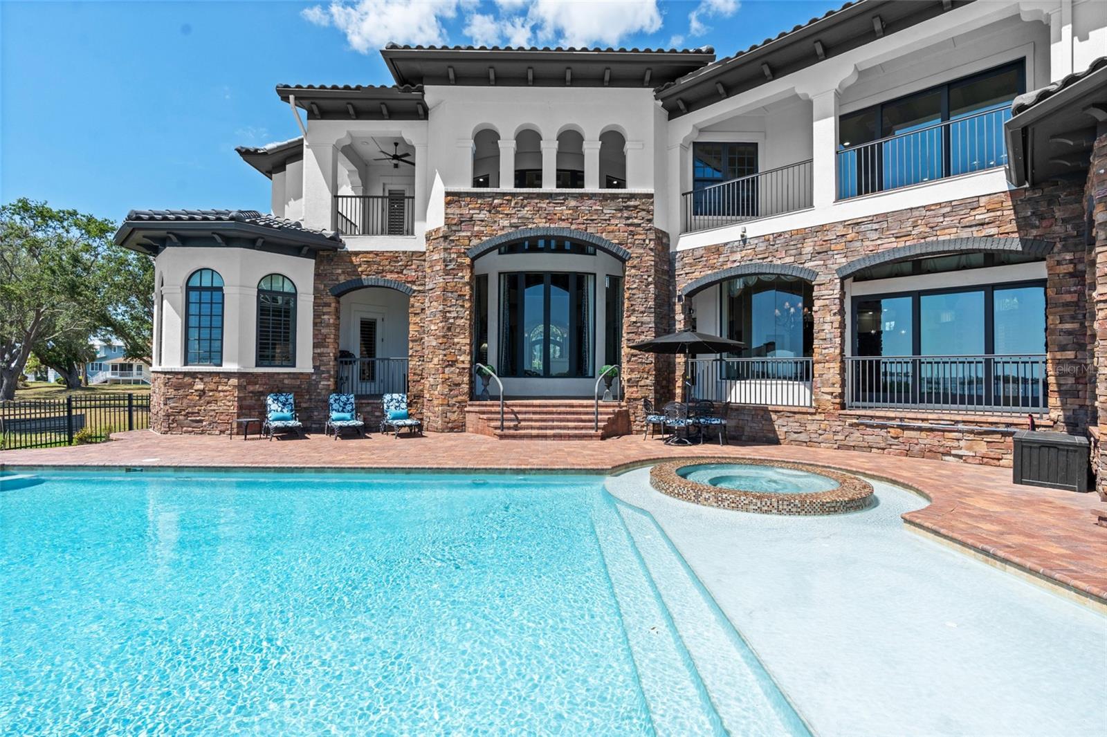 RICHARDS ADD TO PALMETTO - Residential