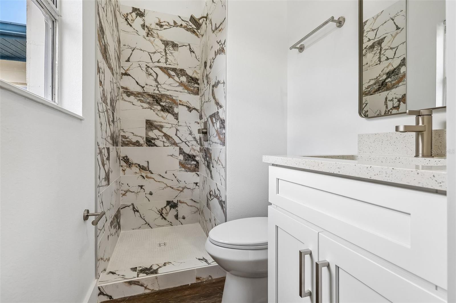 MONROE MANOR - Residential