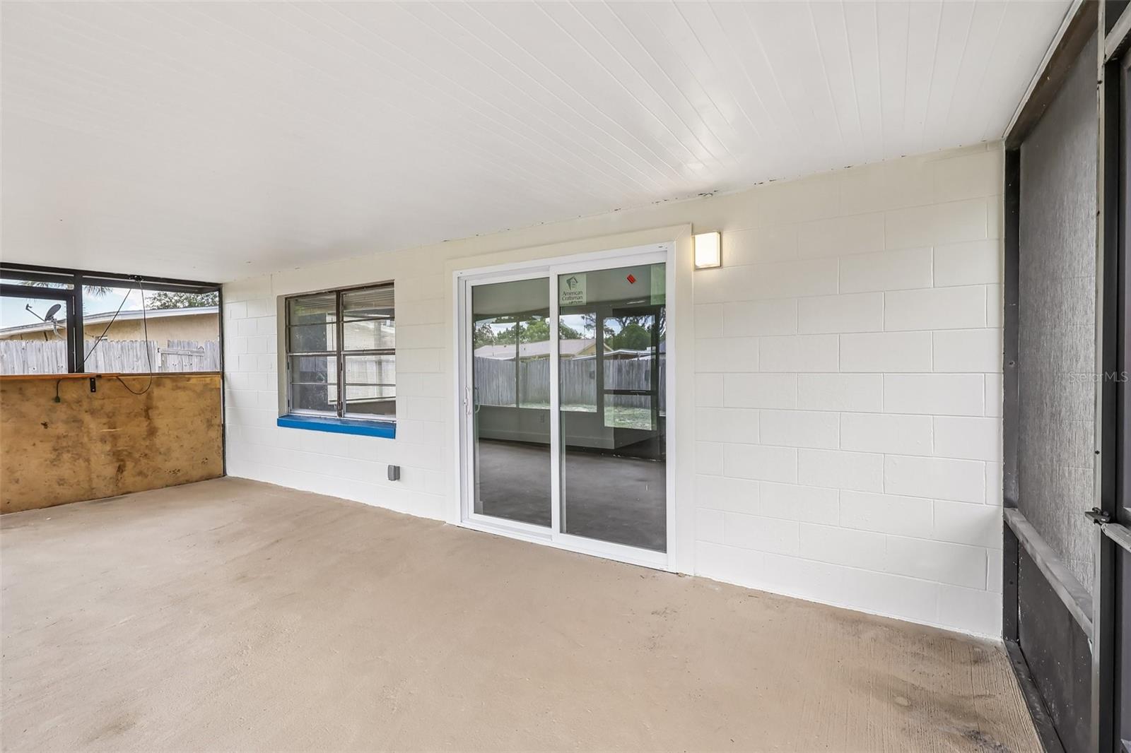 MONROE MANOR - Residential