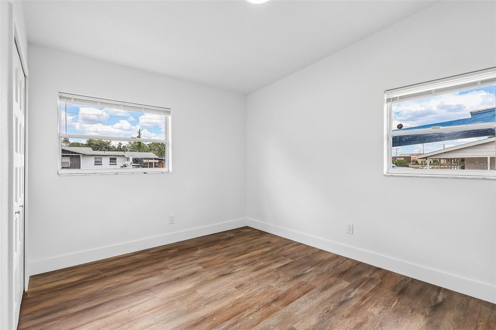 MONROE MANOR - Residential