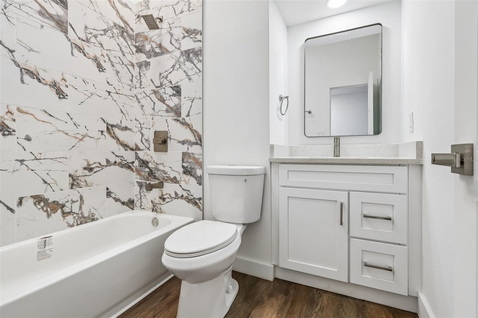 MONROE MANOR - Residential