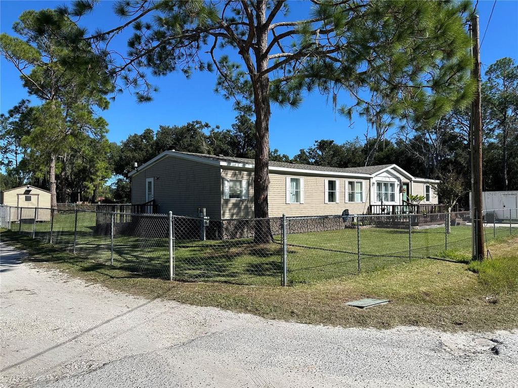 Photo of 4103 Glen Road, Lakeland, FL 33810 (MLS # TB8438786)