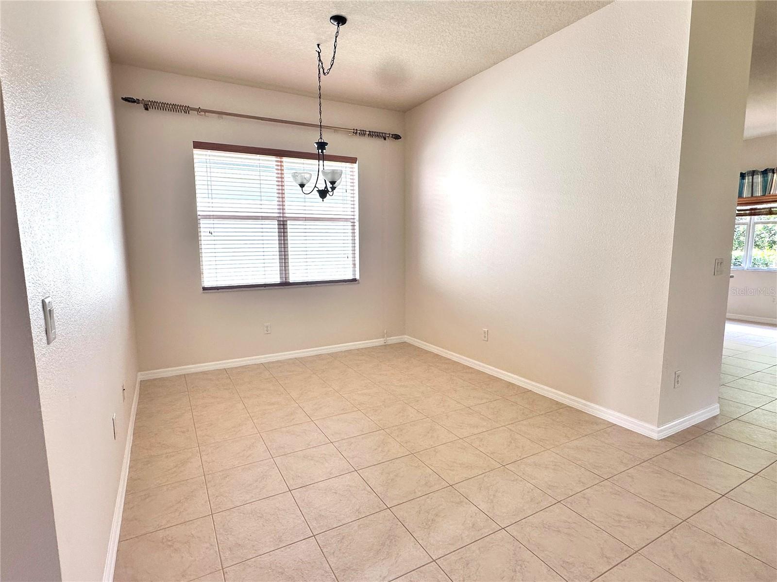 VALENCIA LAKES PH 2 - Residential