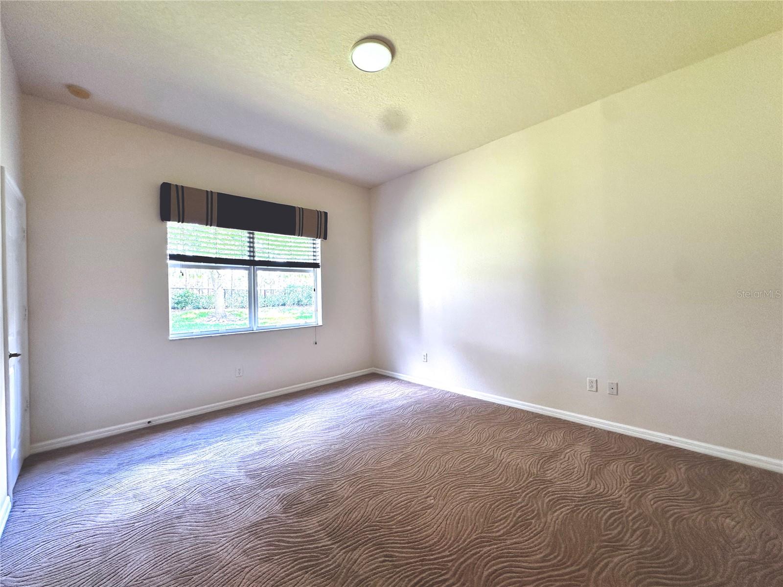 VALENCIA LAKES PH 2 - Residential