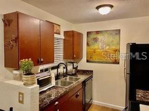 3206 W AZEELE STREET 220