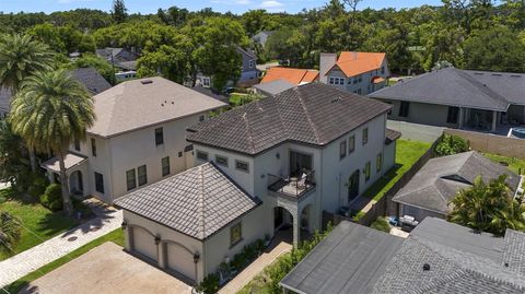 A home in WINTER PARK