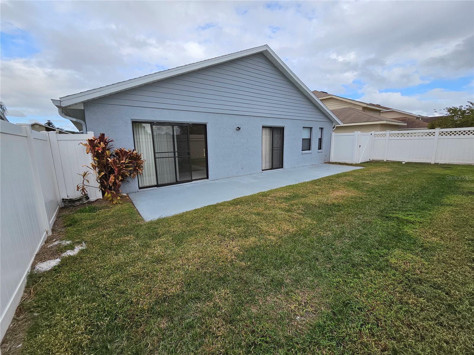 BERMUDA BAY - Residential Lease