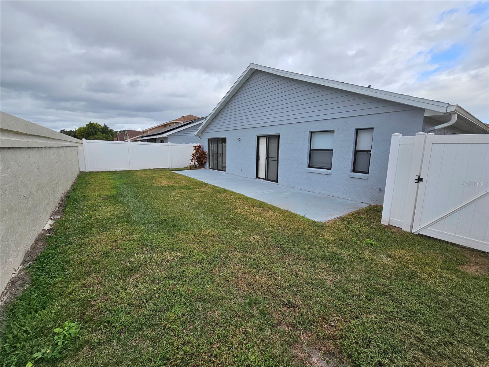 BERMUDA BAY - Residential Lease