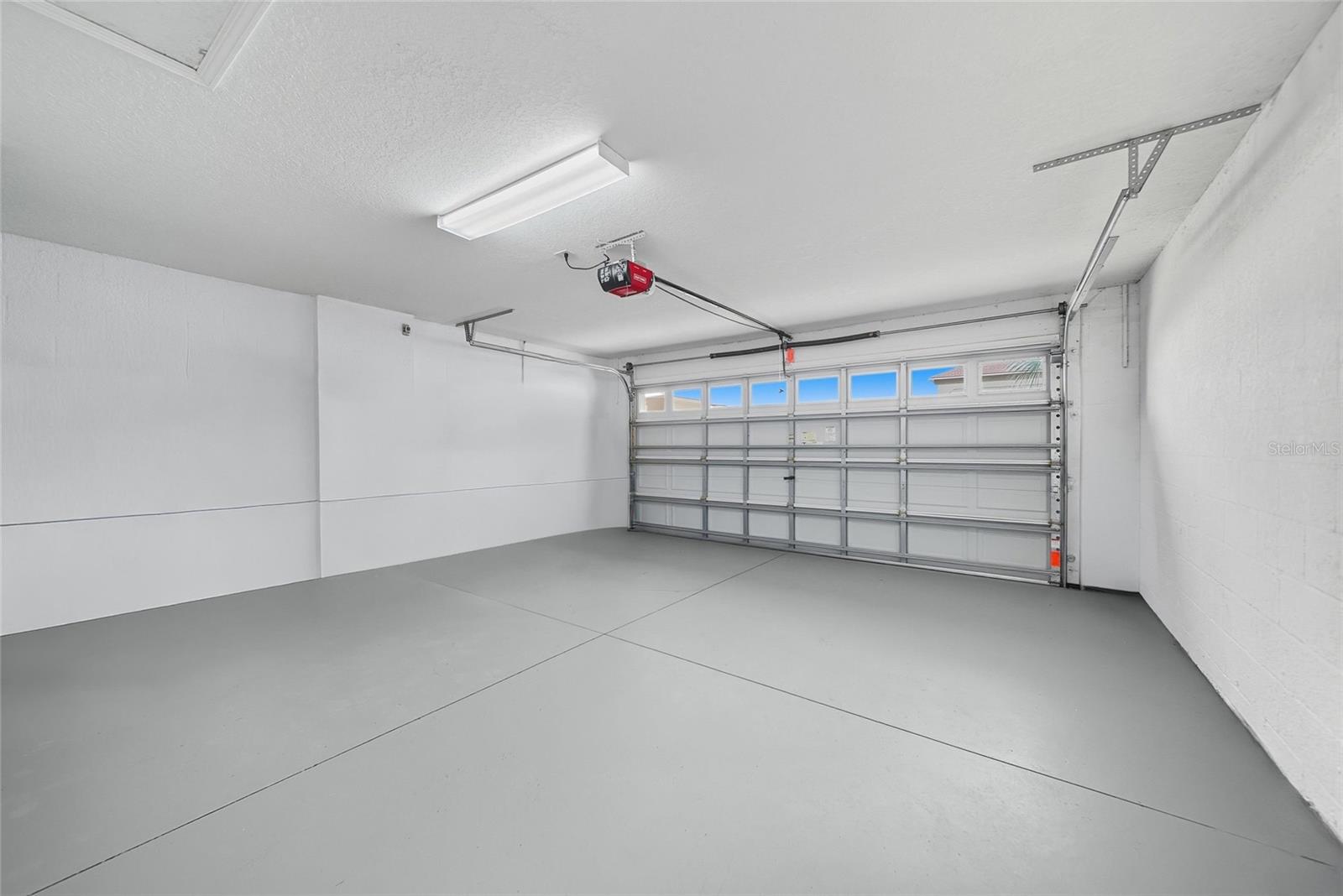 PARKWAY CENTER SINGLE FAMILY P - Residential Lease