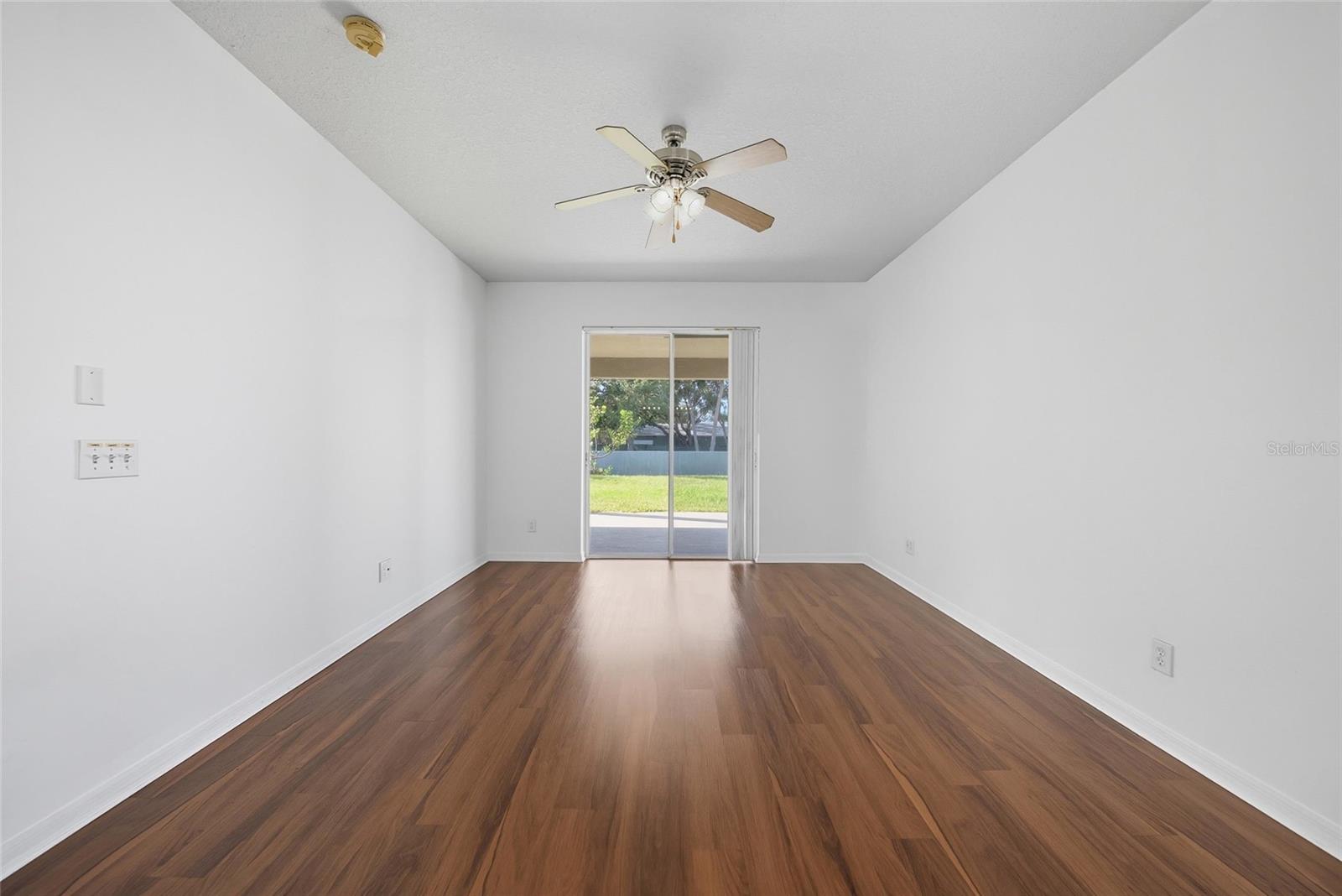 PARKWAY CENTER SINGLE FAMILY P - Residential Lease