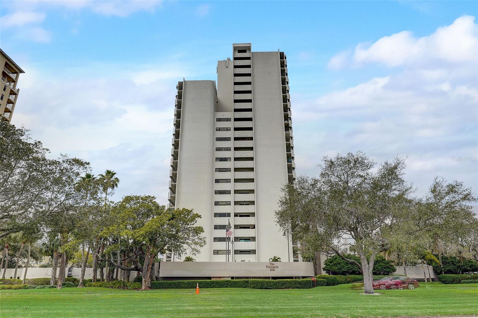 4141 BAYSHORE BOULEVARD 306