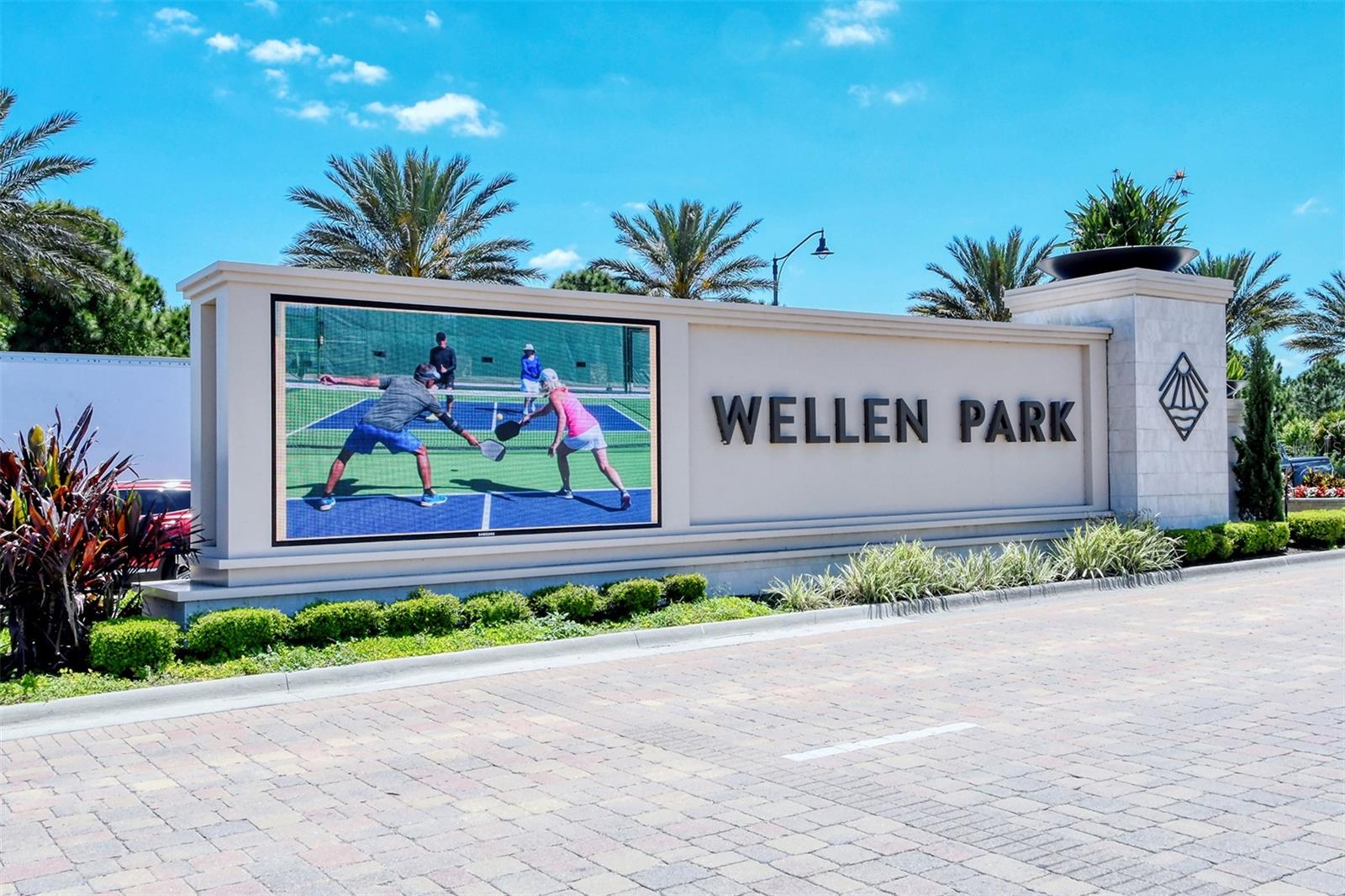 AVELINA WELLEN PARK VILLAGE F-2 - Residential