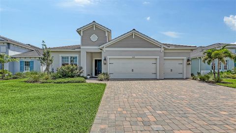 Photo of 12448 Meribel Street, Venice, FL 34293 (MLS # N6139768)