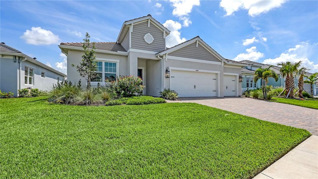 Photo of 12448 Meribel Street, Venice, FL 34293 (MLS # N6139768)