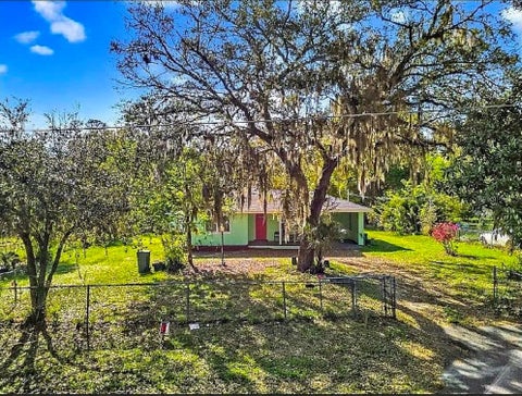 2220 Nw 1st Avenue, Ocala, FL 34475