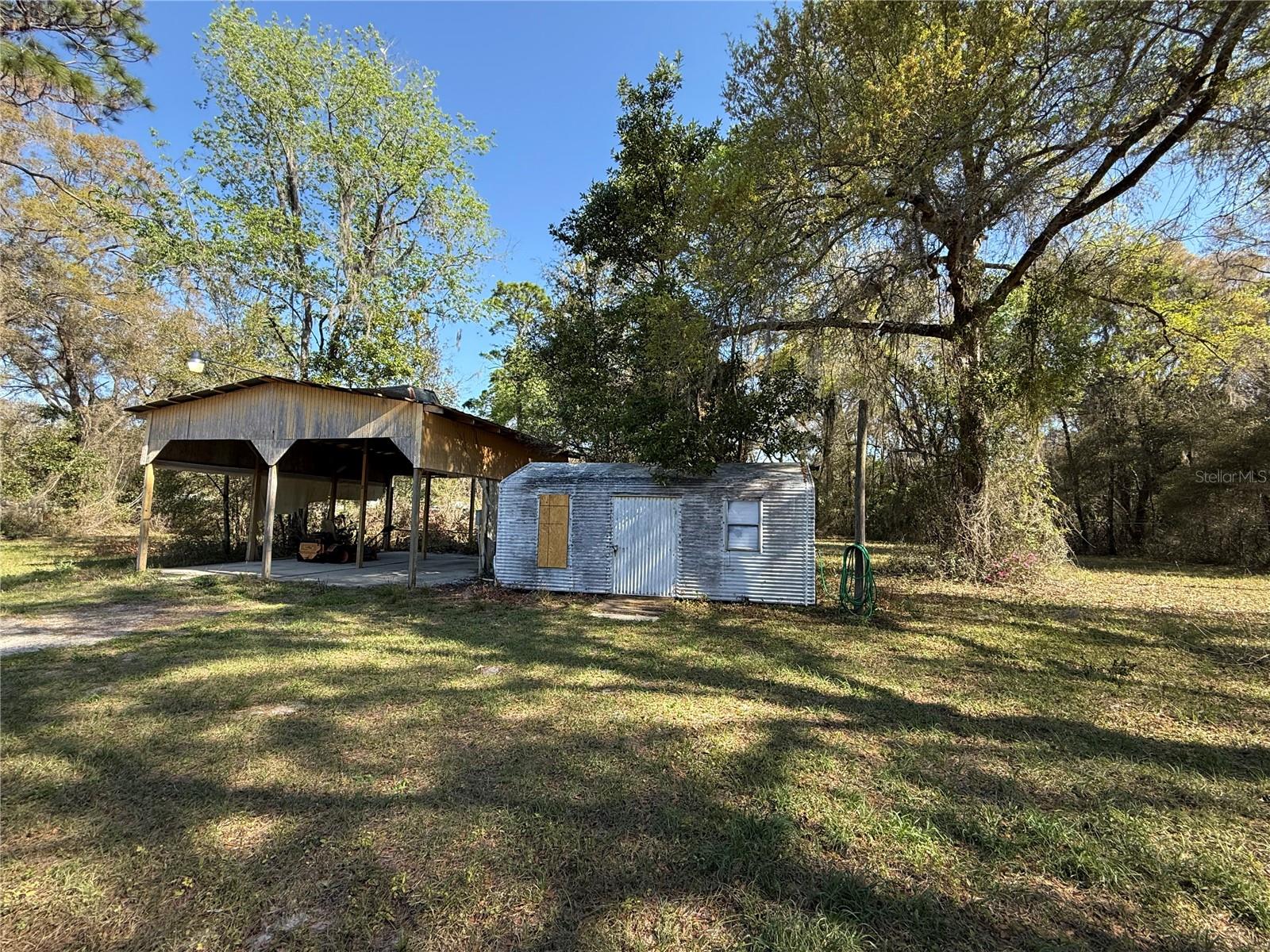 SILVER SPRING ACRES - Residential