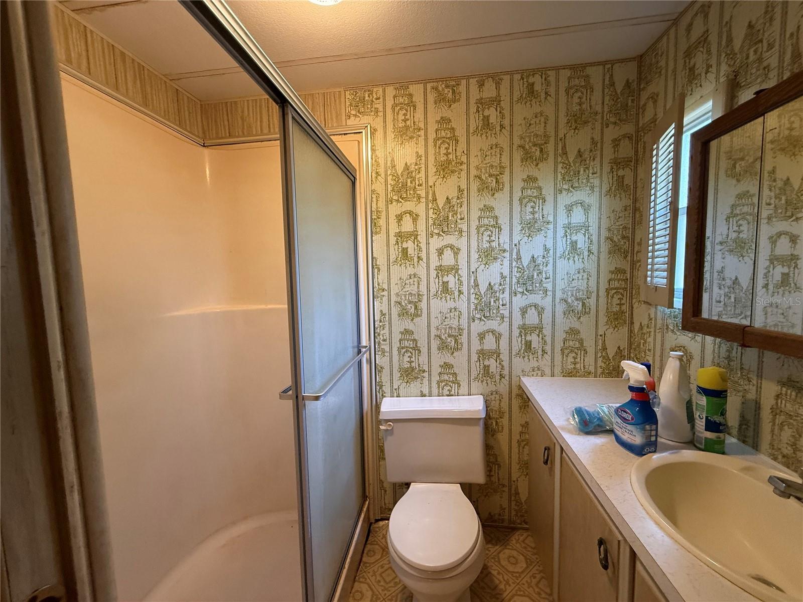 SILVER SPRING ACRES - Residential