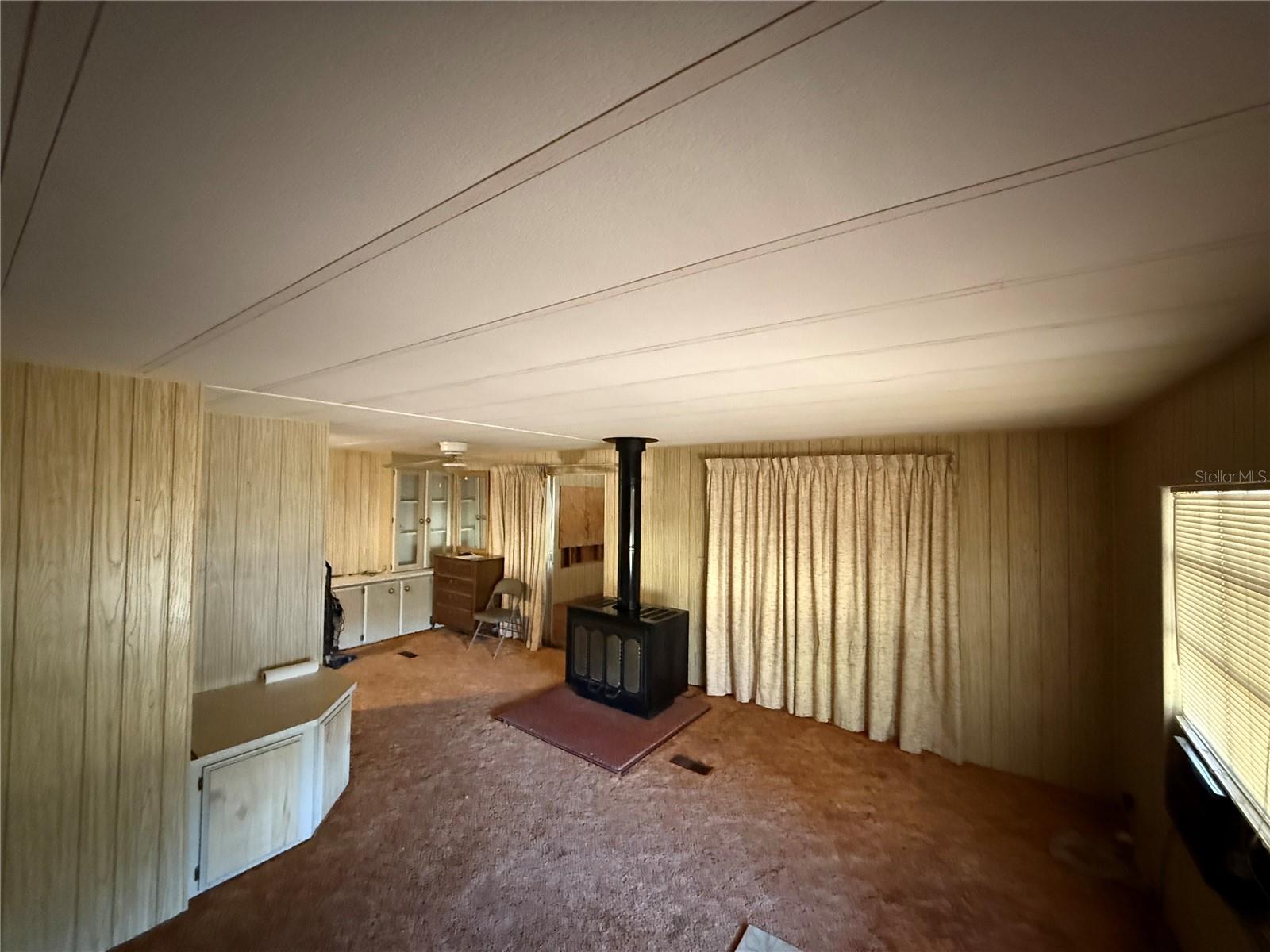 SILVER SPRING ACRES - Residential