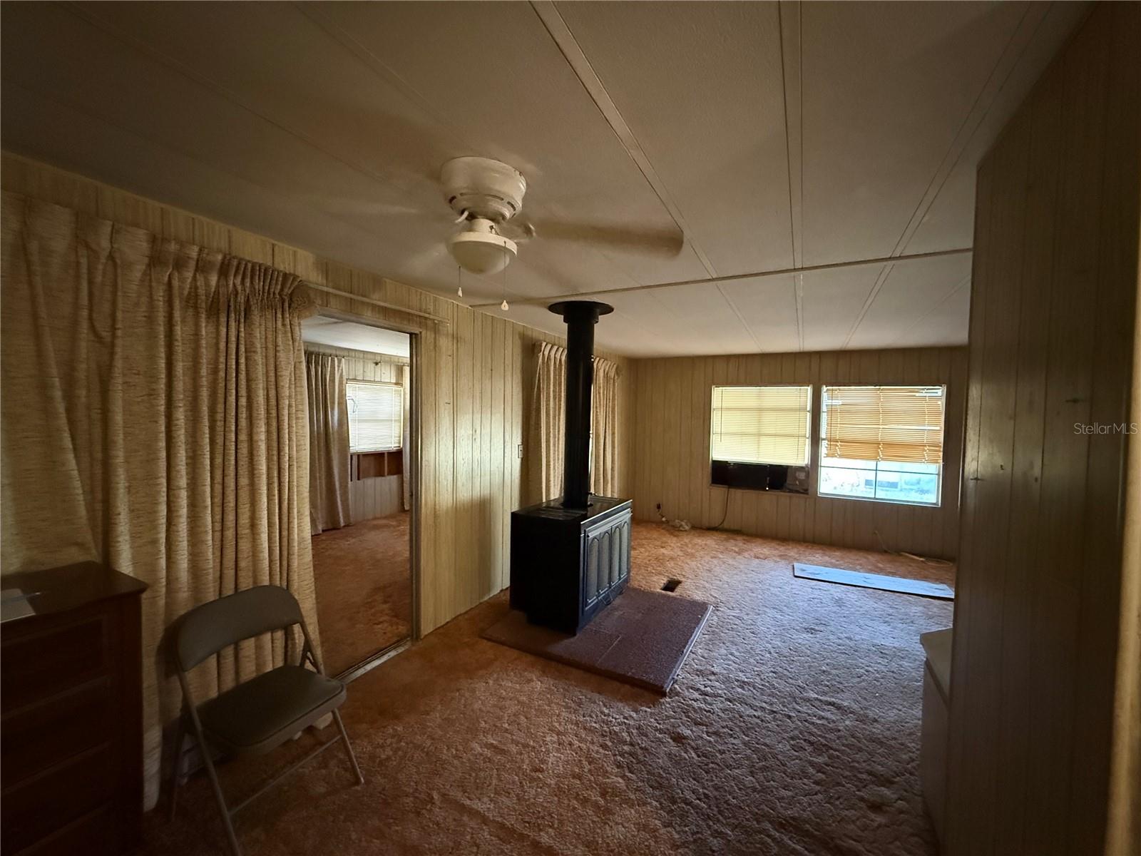 SILVER SPRING ACRES - Residential