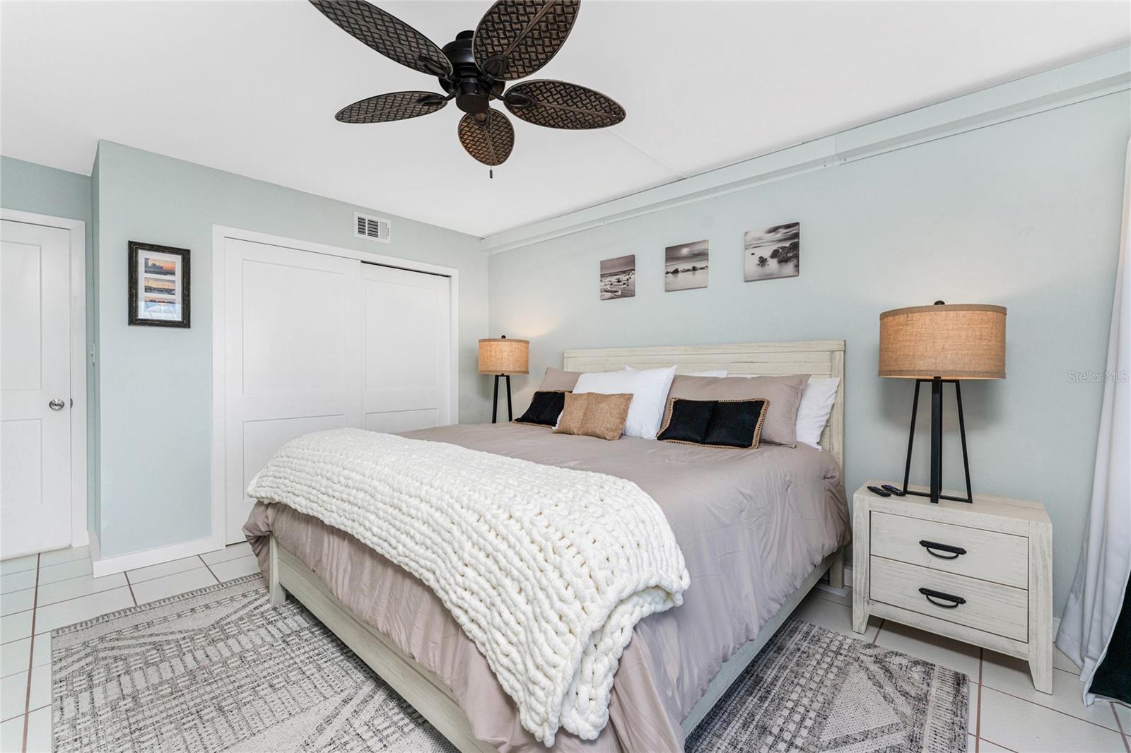 KEEL CLUB CONDO - Residential