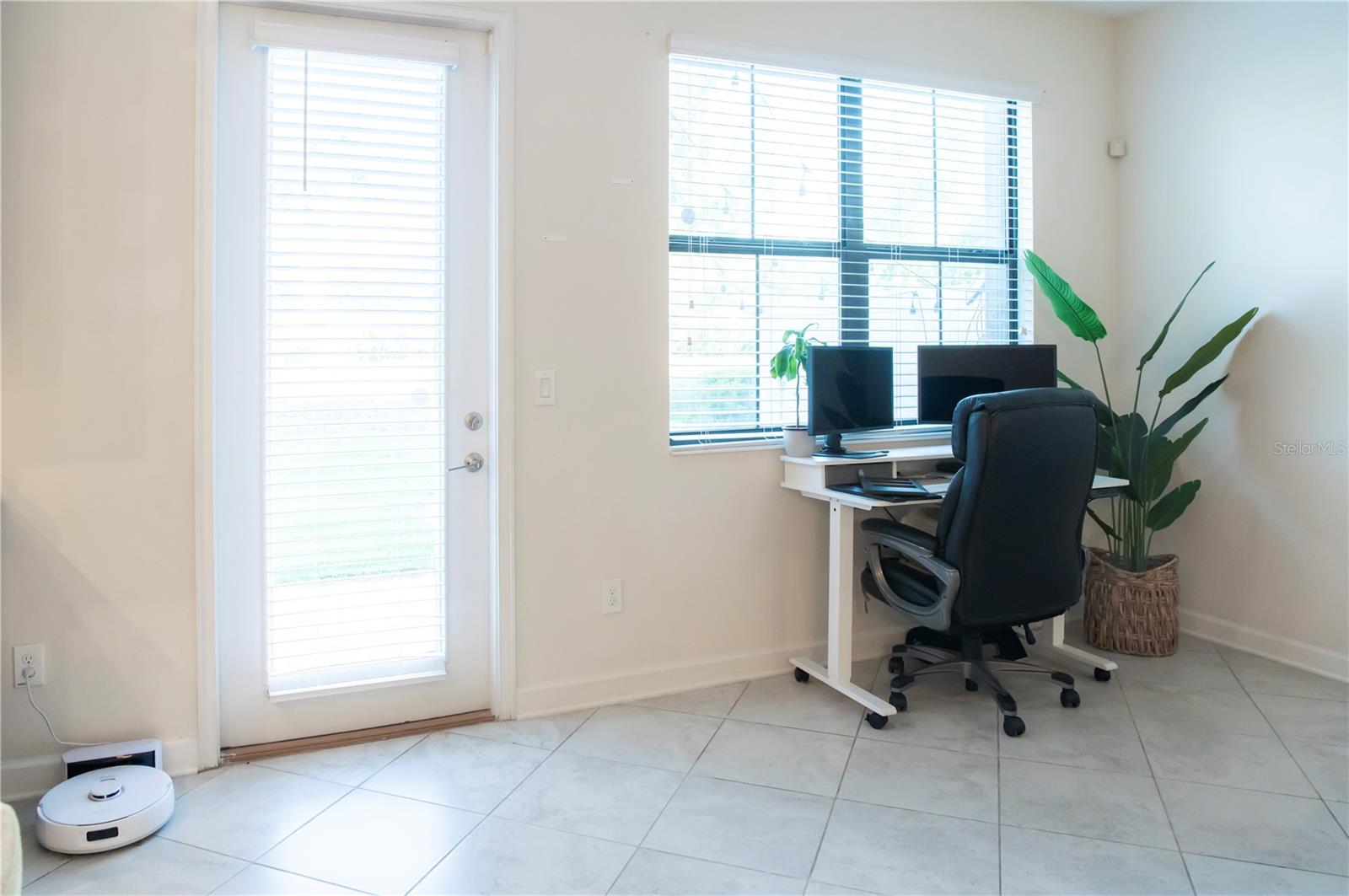 TRAILS/MOSS PARK - Residential