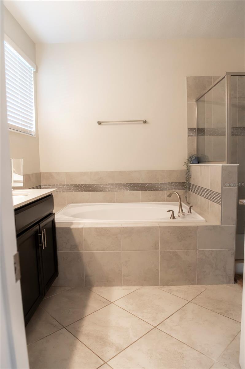 TRAILS/MOSS PARK - Residential