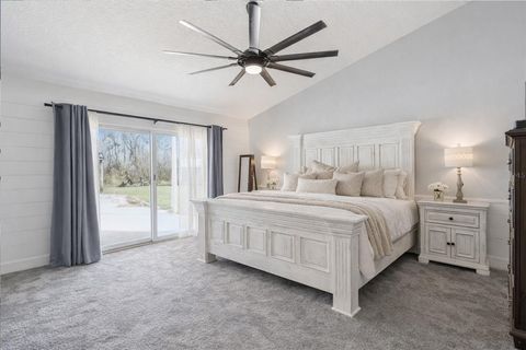 Tiny photo for 12545 S Putney Court, Leesburg, FL 34788 (MLS # G5106191)