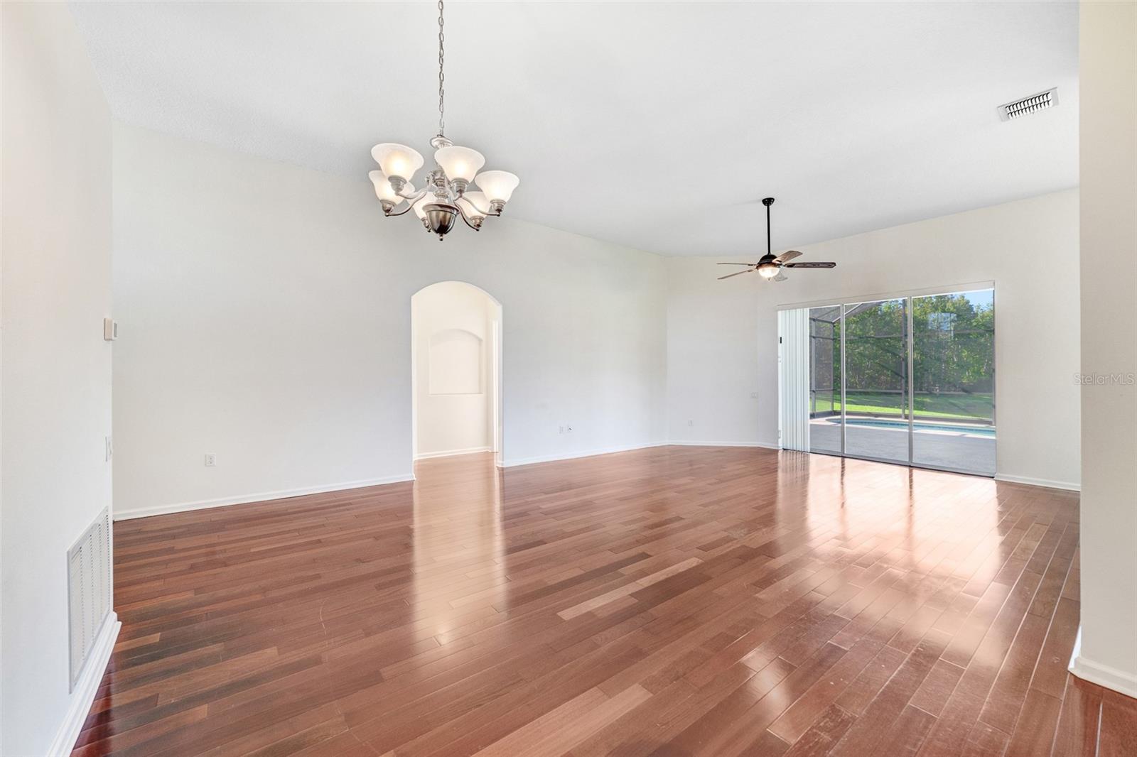 PARKSIDE ESTATES - Residential