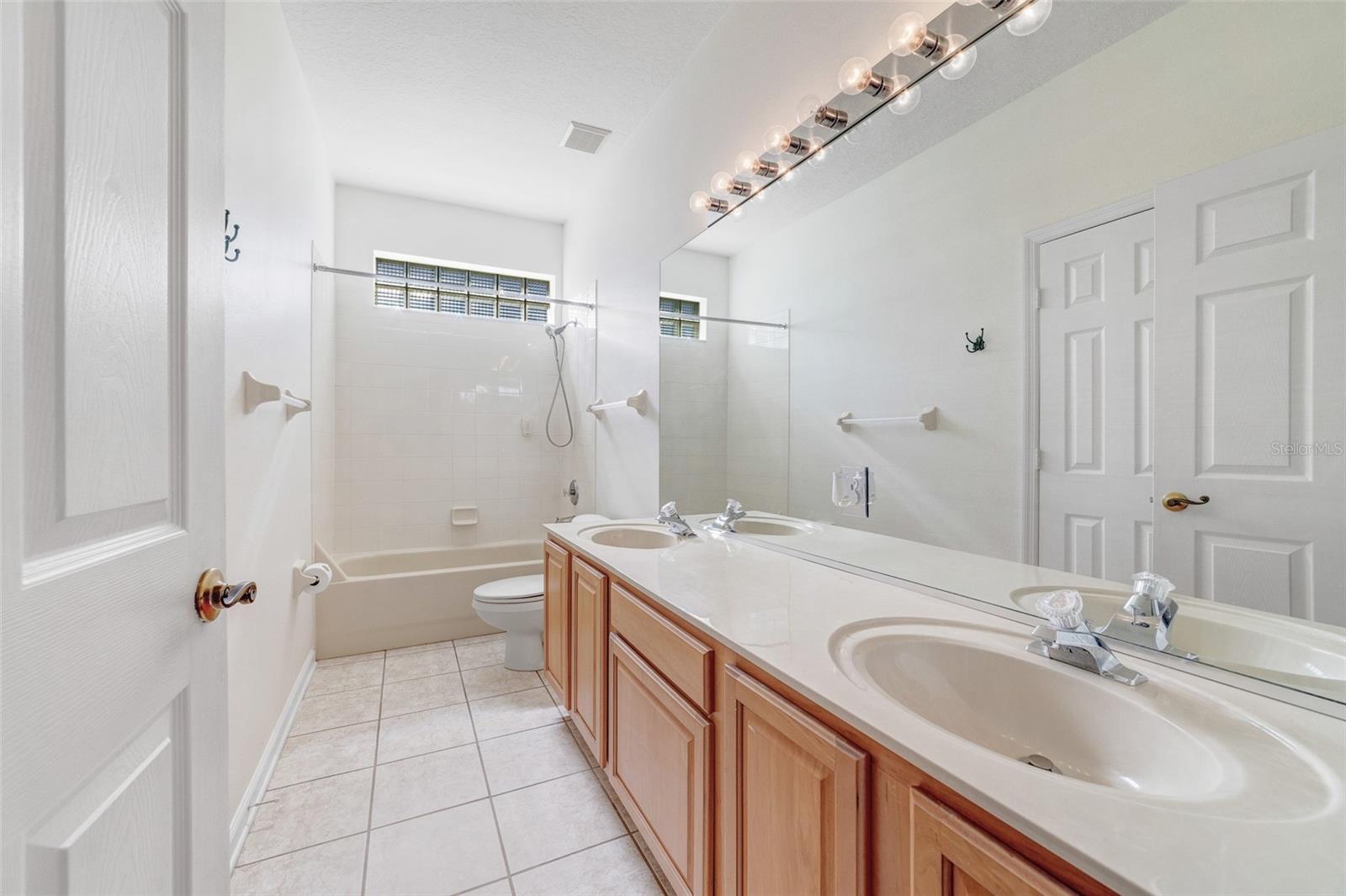 PARKSIDE ESTATES - Residential