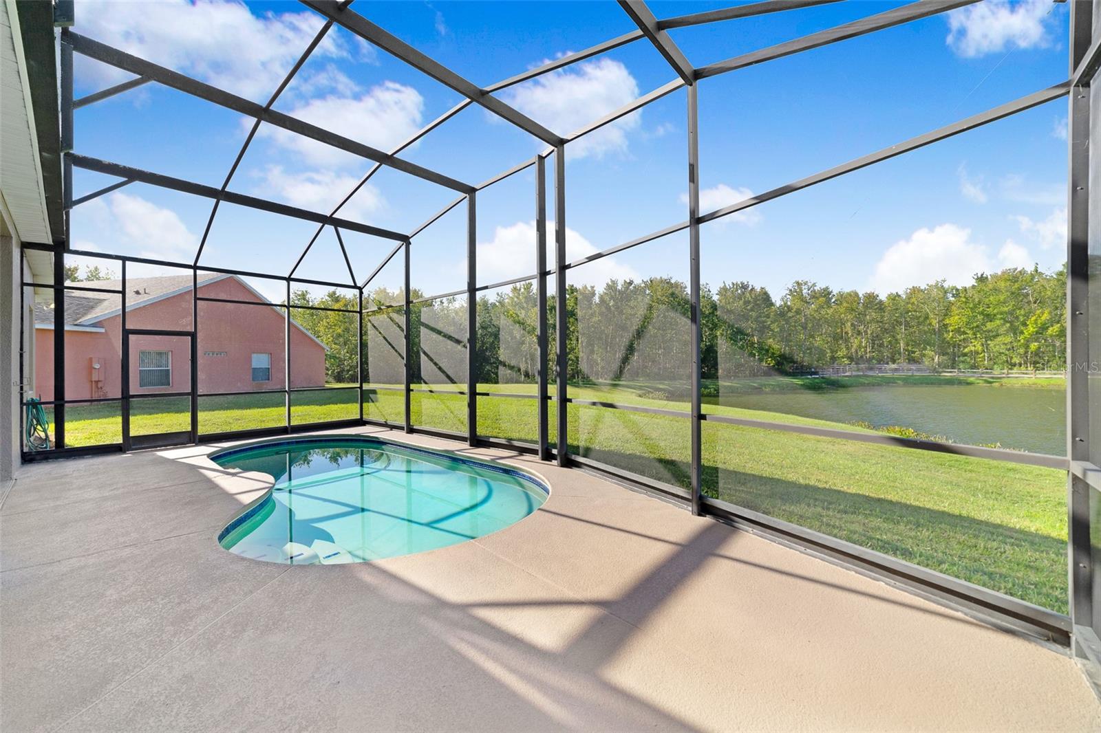 PARKSIDE ESTATES - Residential