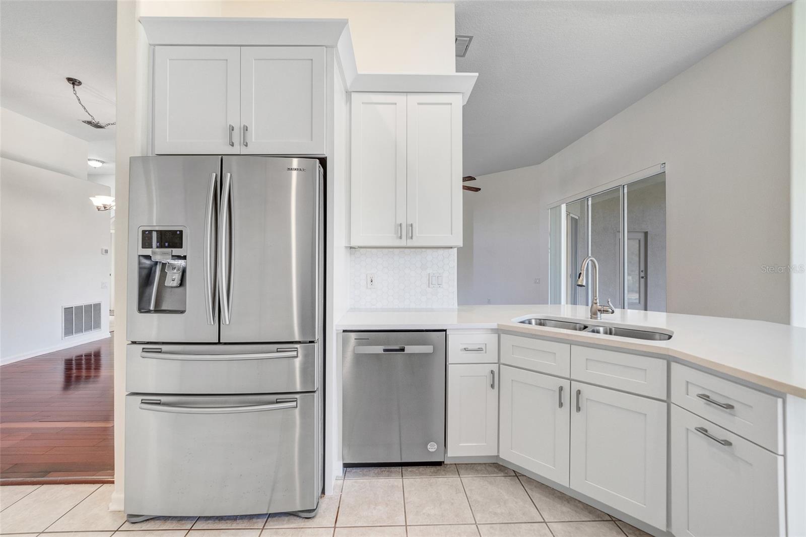 PARKSIDE ESTATES - Residential