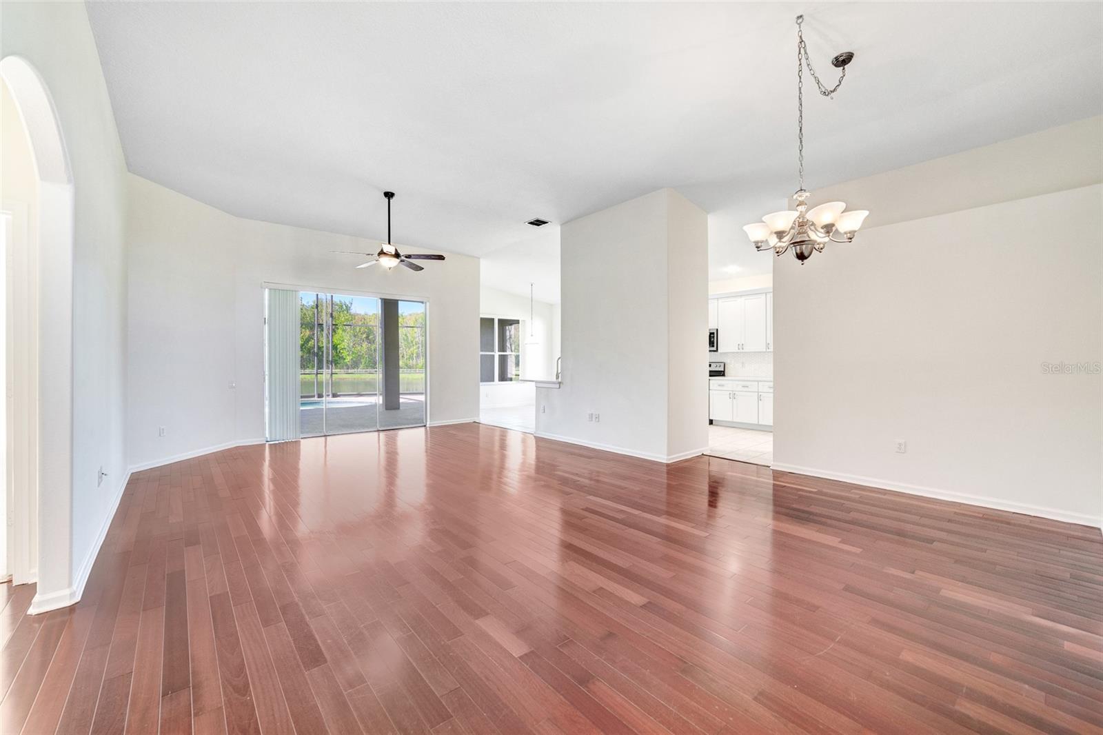 PARKSIDE ESTATES - Residential