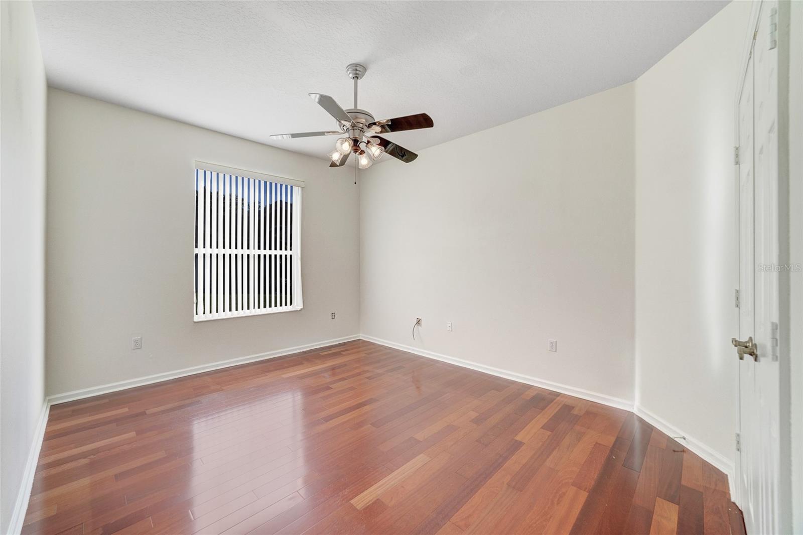 PARKSIDE ESTATES - Residential