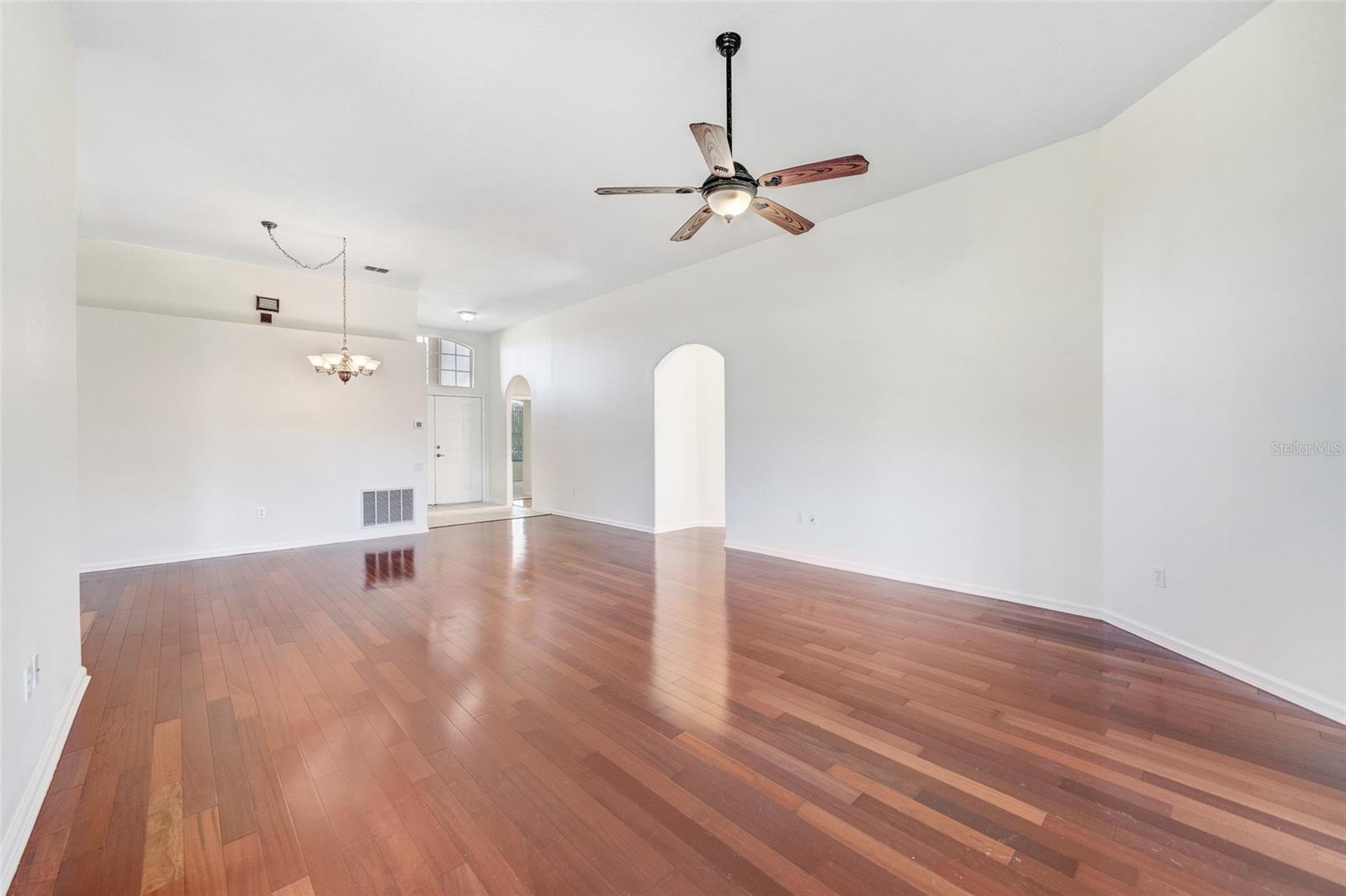 PARKSIDE ESTATES - Residential