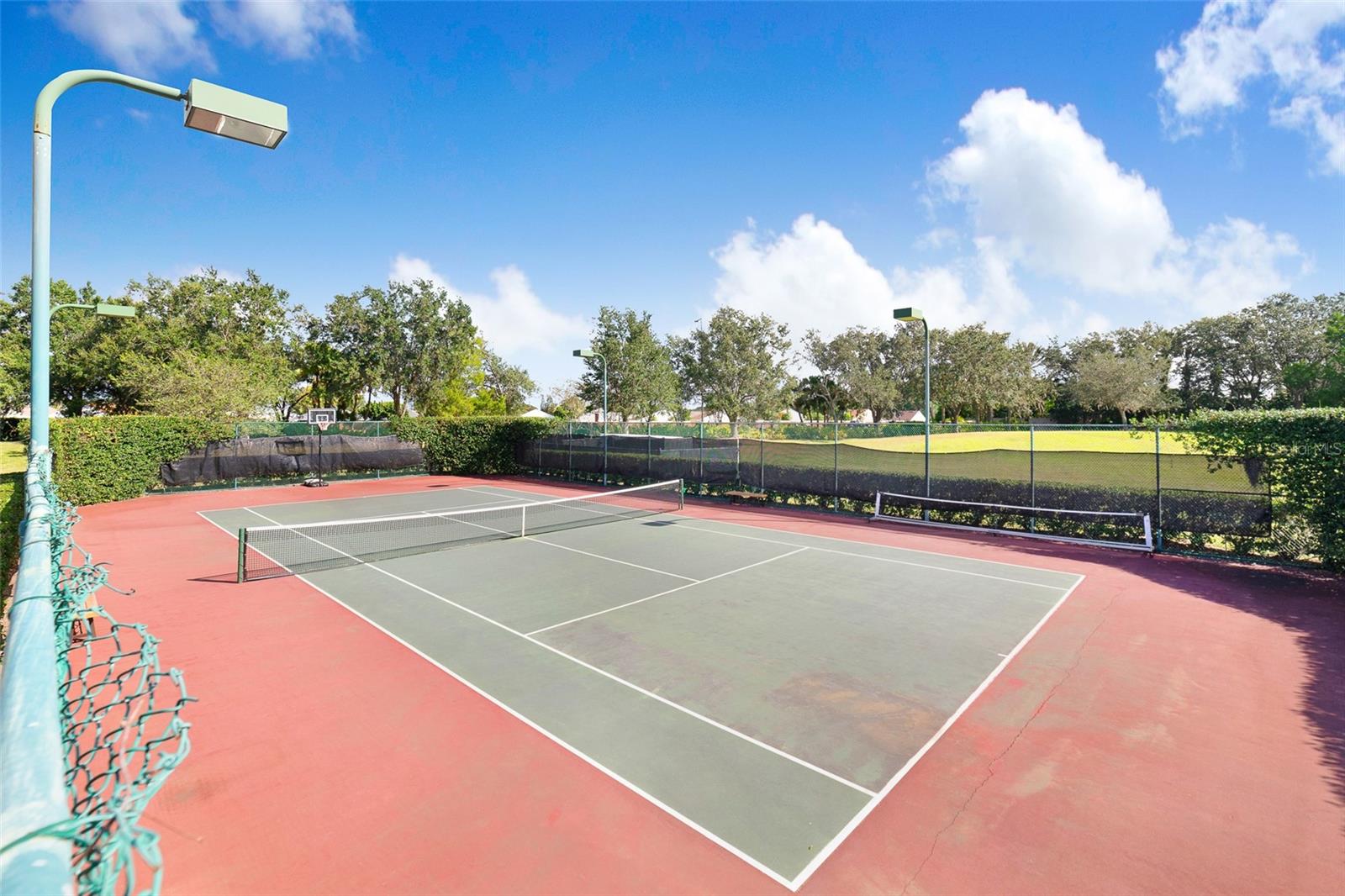 PARKSIDE ESTATES - Residential