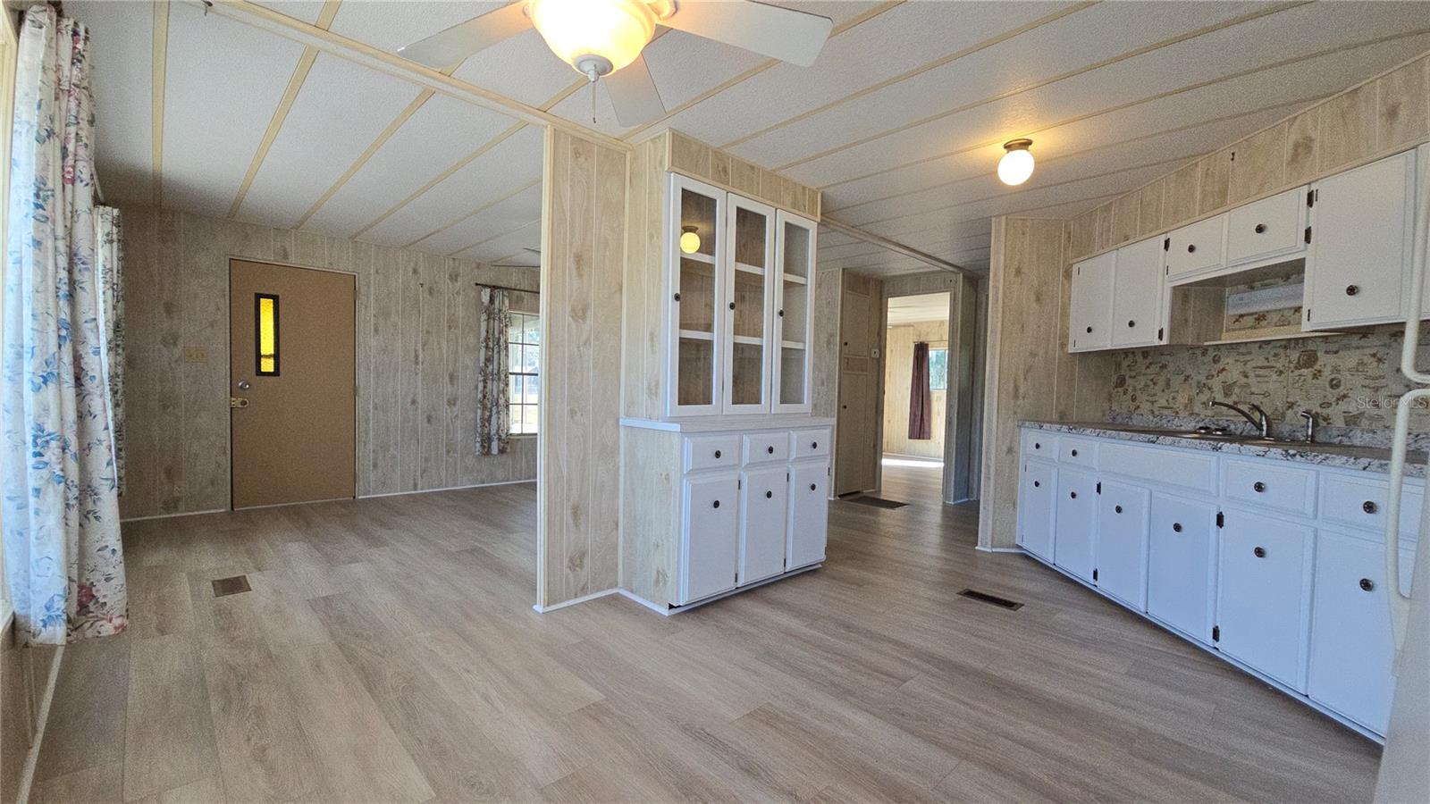 HIGH POINT MH SUB - Residential Lease